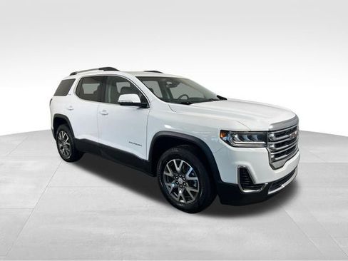Used 2023 GMC Acadia SLE w/ Driver Convenience Package FWD image 8