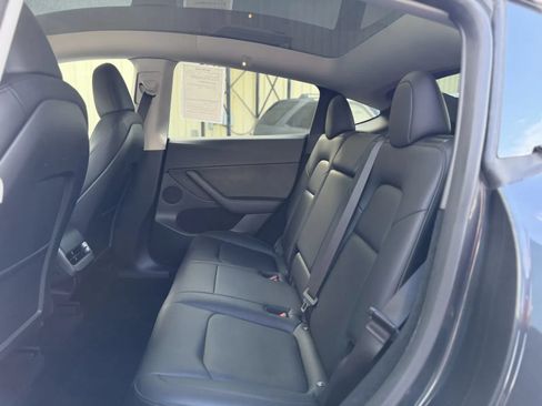 Used 2024 Tesla Model Y Long Range RWD image 15