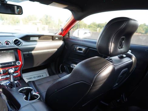 Used 2015 Ford Mustang Coupe RWD image 40