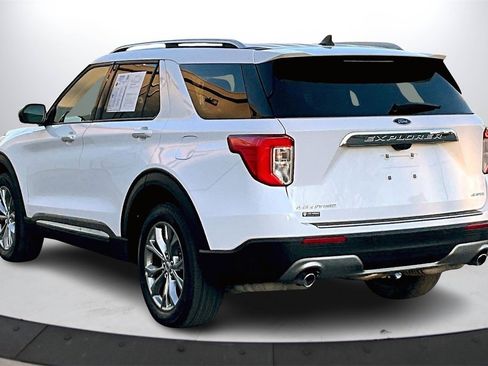 Used 2023 Ford Explorer Limited image 7