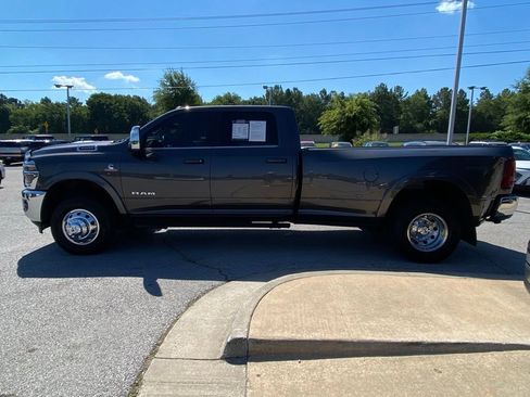 Used 2025 RAM 3500 Longhorn AWD/4WD image 4