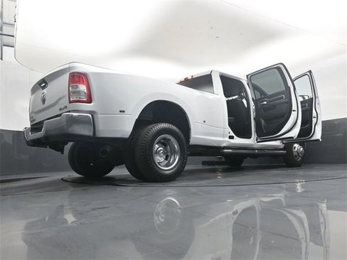 Used 2024 RAM 3500 Big Horn image 51