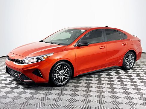 Used 2022 Kia Forte GT-Line w/ GT-Line Premium Package image 4