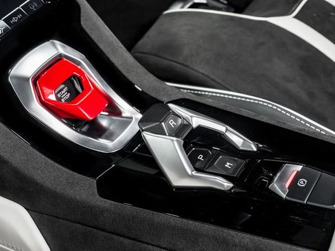 Used 2023 Lamborghini Huracan Tecnica image 28