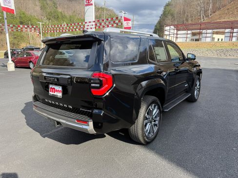 New 2026 Toyota 4Runner Limited image 6
