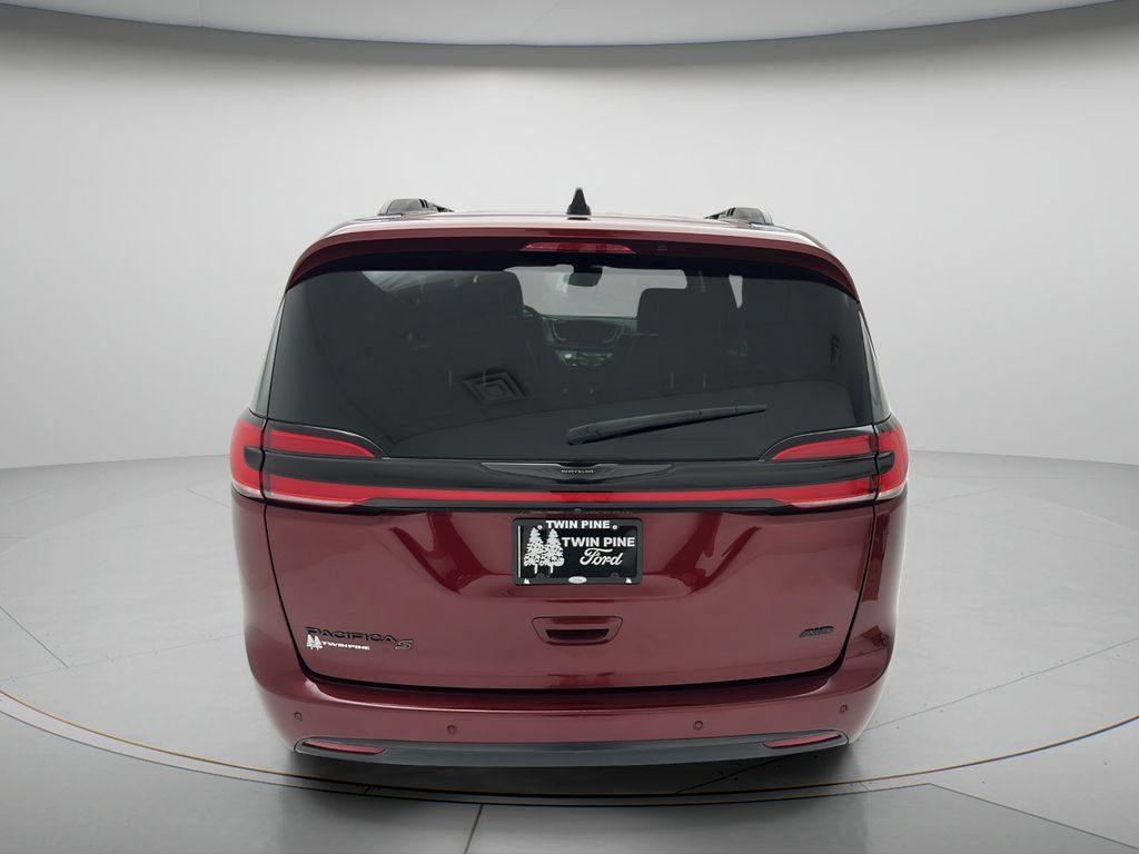 Used 2023 Chrysler Pacifica Touring-L w/ S Appearance Package AWD/4WD image 7