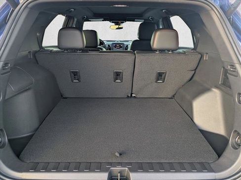 Used 2023 Chevrolet Equinox RS w/ LPO, Hit The Road Package image 18