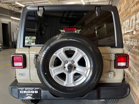 Used 2022 Jeep Wrangler Unlimited Sport AWD/4WD image 63
