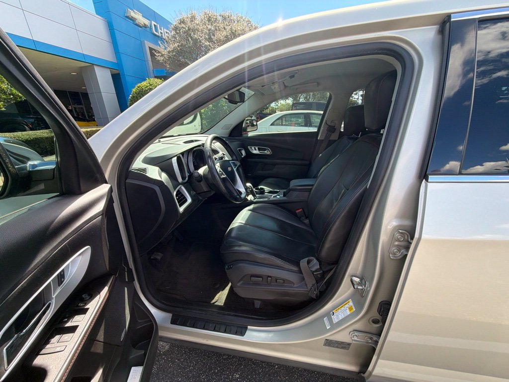 Used 2013 Chevrolet Equinox LTZ FWD image 2