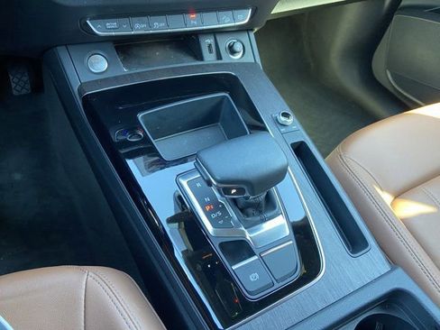 Used 2023 Audi Q5 2.0T Premium w/ Convenience Package image 19