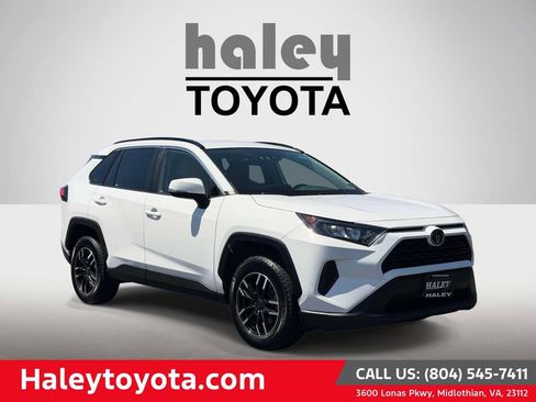 Used 2019 Toyota RAV4 LE w/ Carpet Mat Package AWD/4WD image 1