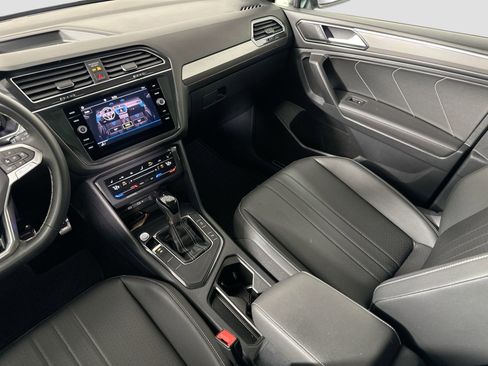 Certified 2023 Volkswagen Tiguan SE R-Line image 22