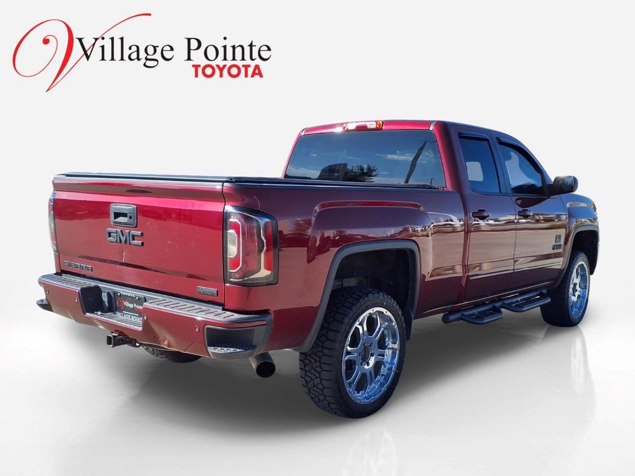 Used 2016 GMC Sierra 1500 SLT w/ All Terrain X Package AWD/4WD image 5