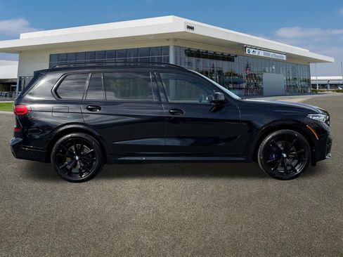 Certified 2022 BMW X7 xDrive40i w/ M Sport Package image 12