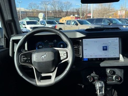 Certified 2025 Ford Bronco Big Bend image 3