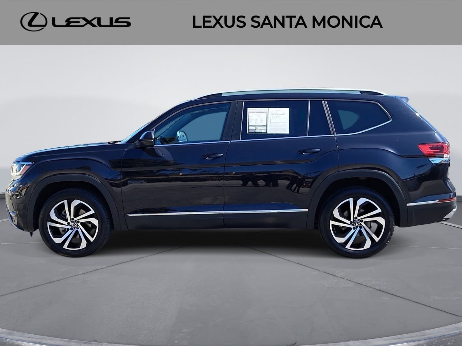 Used 2022 Volkswagen Atlas SEL AWD/4WD image 8
