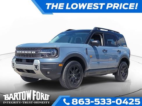 Used 2025 Ford Bronco Sport Badlands AWD/4WD image 1