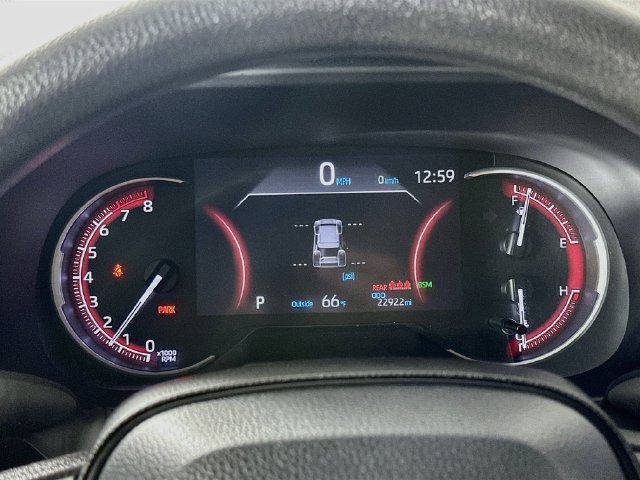 Used 2023 Toyota RAV4 XLE AWD/4WD image 5