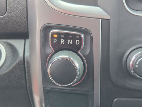 Used 2022 RAM 1500 Classic SLT RWD image 10