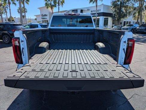 New 2026 GMC Sierra 3500 Denali w/ Denali Reserve Package image 18