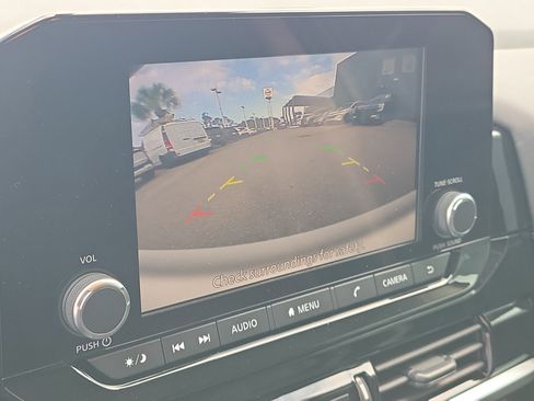 New 2025 Nissan Pathfinder SV image 32