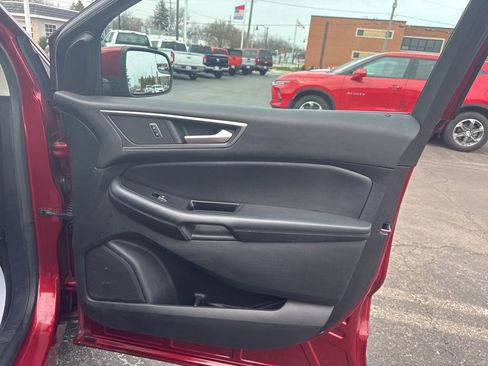Used 2015 Ford Edge SEL w/ Equipment Group 201A image 31