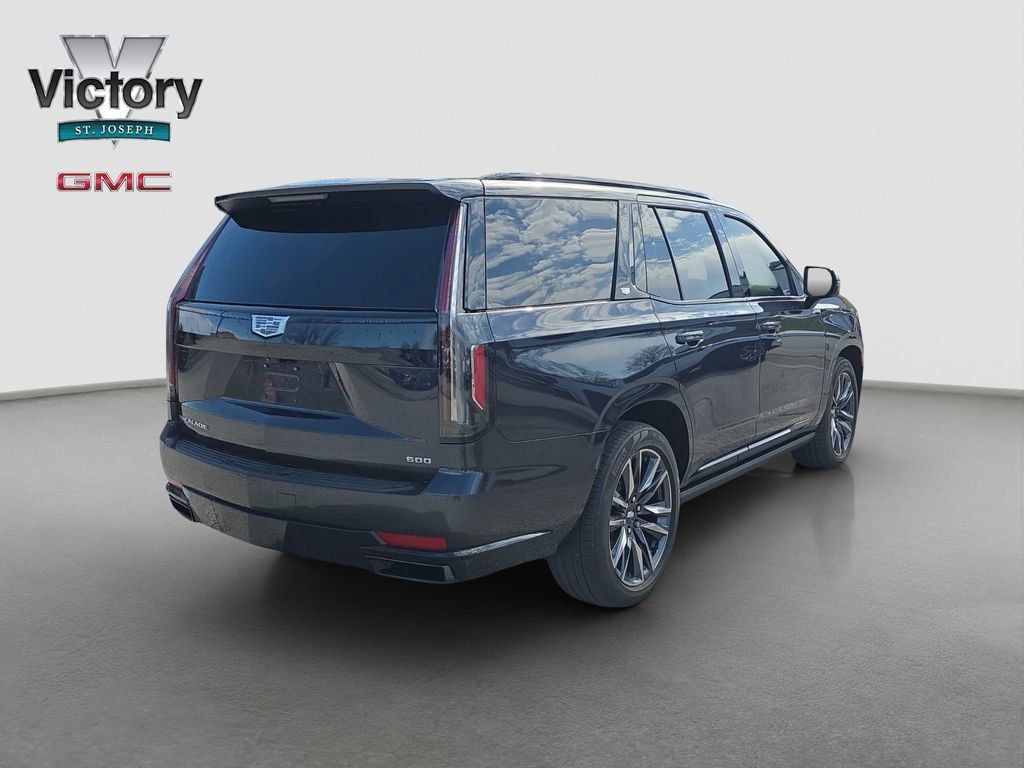 Used 2022 Cadillac Escalade Sport w/ Touring Package AWD/4WD image 17