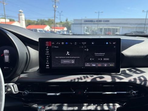 Used 2024 Dodge Hornet R/T Plus w/ Tech Pack Plus w/o Parking image 17