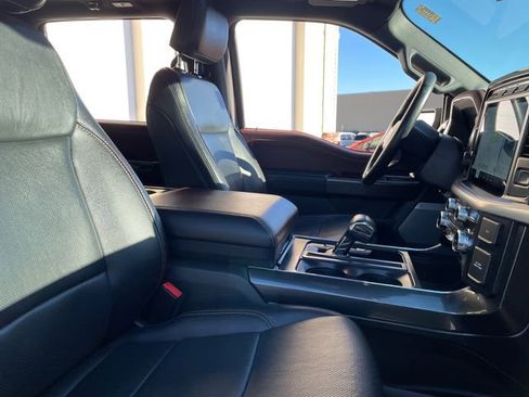 Used 2022 Ford F150 Lariat w/ Equipment Group 502A High image 39