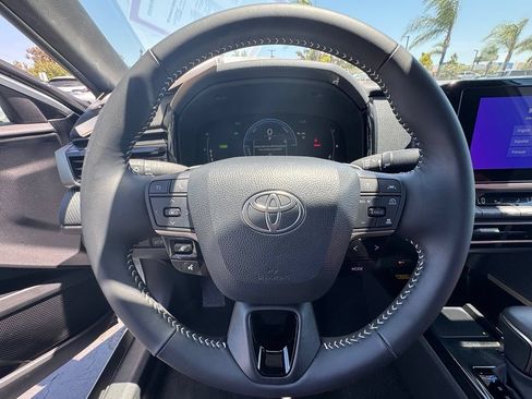 Certified 2025 Toyota Camry SE FWD image 24
