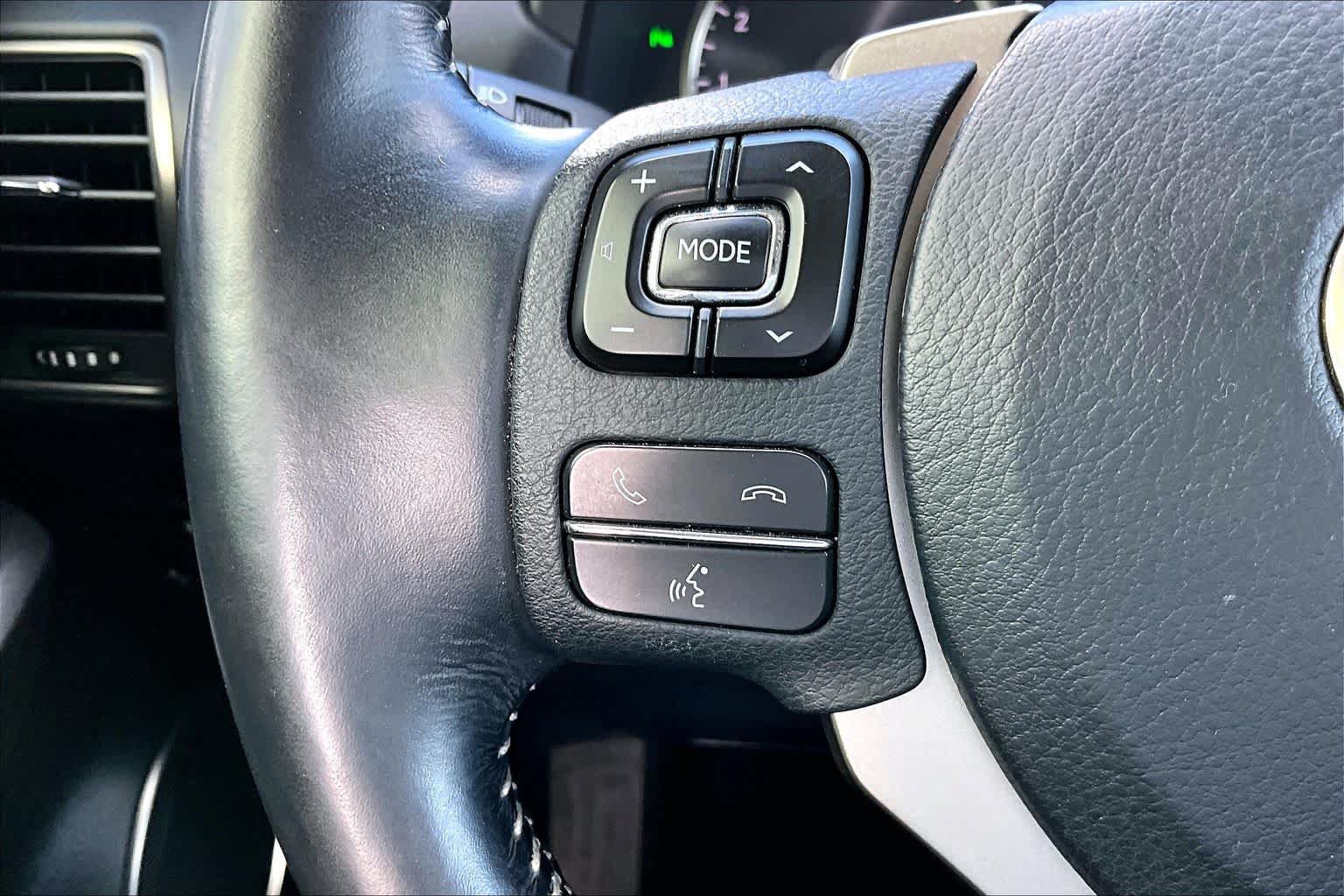 Used 2016 Lexus NX 200t FWD w/ Luxury Package image 24
