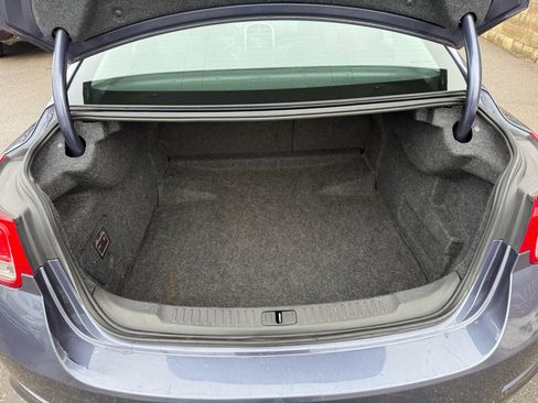 Used 2015 Chevrolet Malibu LT image 24