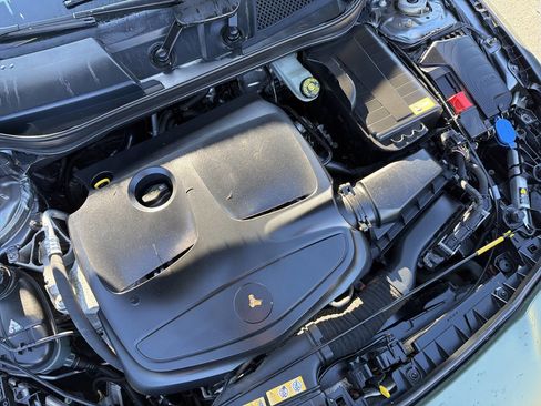 Used 2014 Mercedes-Benz CLA 250 4MATIC image 13