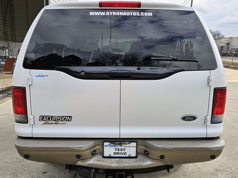 Used 2005 Ford Excursion Eddie Bauer image 4