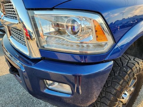 Used 2016 RAM 3500 Laramie w/ Convenience Group AWD/4WD image 4