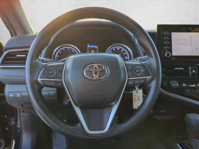 Used 2022 Toyota Camry LE FWD image 12