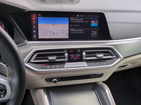 Certified 2023 BMW X6 xDrive40i w/ M Sport Package image 29