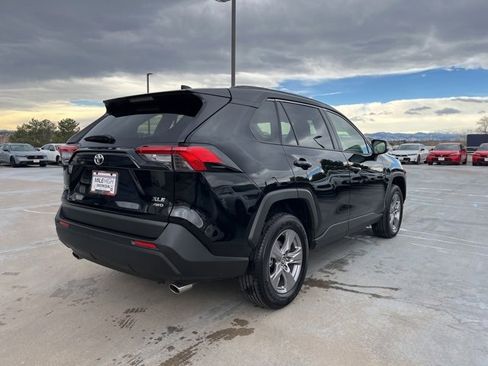 Used 2025 Toyota RAV4 XLE image 7