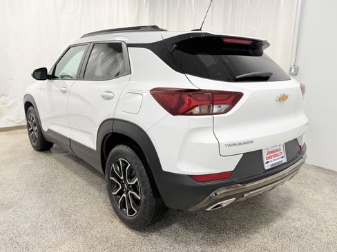 Certified 2023 Chevrolet TrailBlazer ACTIV image 6