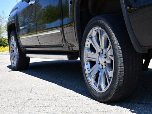 Used 2018 GMC Sierra 1500 Denali w/ Denali Ultimate Package image 9