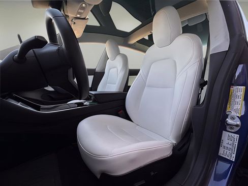 Used 2019 Tesla Model 3 Performance image 9