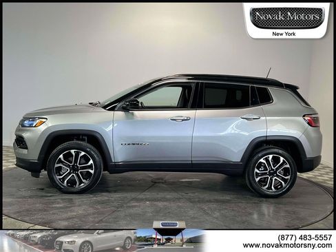 Used 2022 Jeep Compass Limited image 5