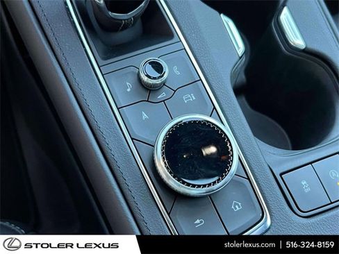 Used 2024 Cadillac XT4 Premium Luxury image 37