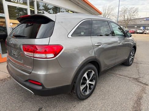Used 2016 Kia Sorento EX image 7