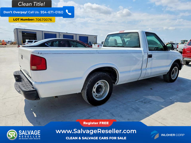 Used 2003 Chevrolet S10 Pickup 2WD Regular Cab image 4