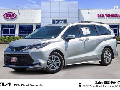 Used 2022 Toyota Sienna XLE