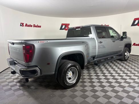Used 2024 Chevrolet Silverado 3500 W/T AWD/4WD image 7