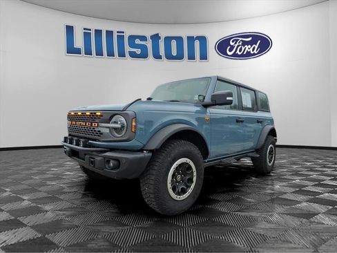 Used 2022 Ford Bronco Badlands w/ Sasquatch Package image 3