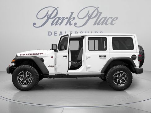 Used 2024 Jeep Wrangler Unlimited Rubicon AWD/4WD image 3