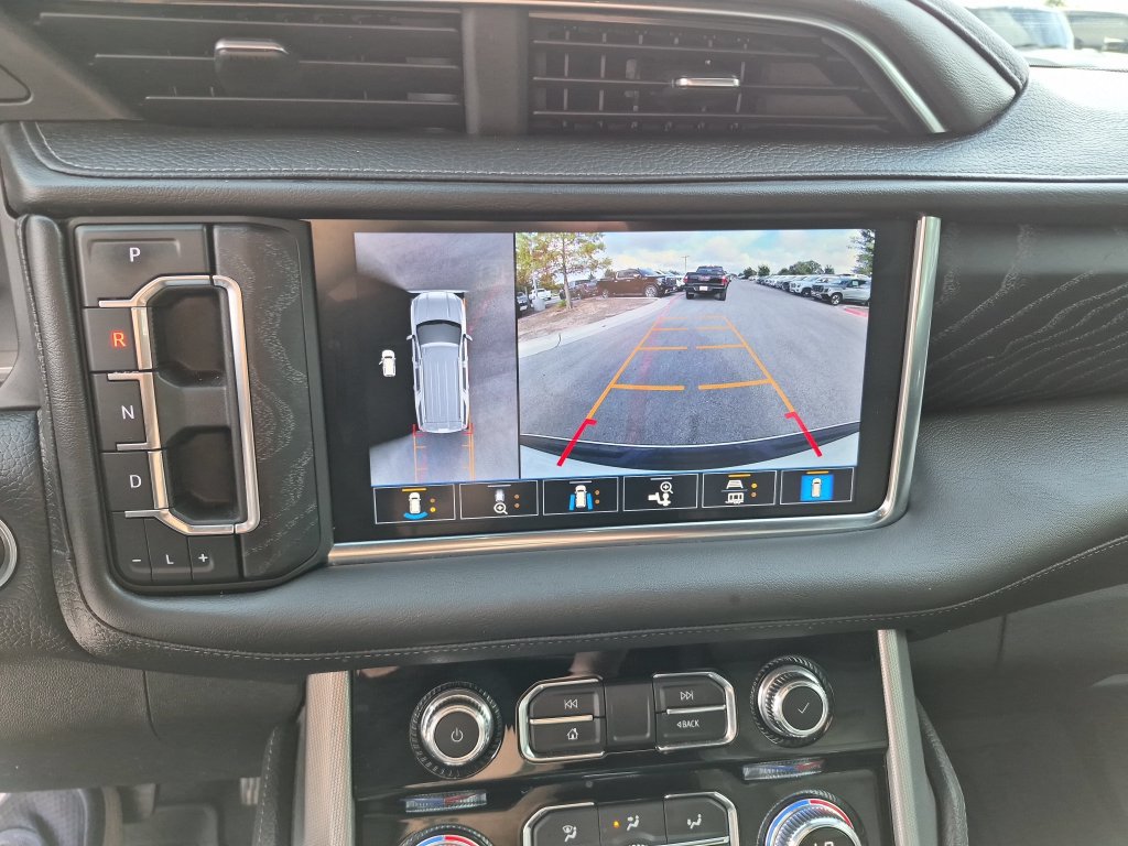Used 2021 GMC Yukon Denali w/ Denali Premium Package RWD image 26